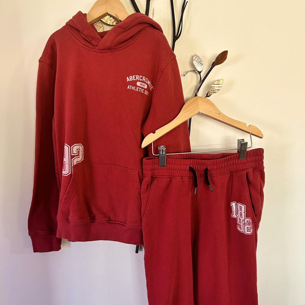 Sweatshirt/pant bundle Abercrombie kids